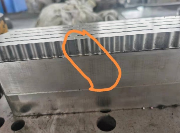 哪個(gè)模具鋼韌性最好？LG模具鋼韌性是DC53的8-9倍，韌性好到?jīng)]有同行兄弟